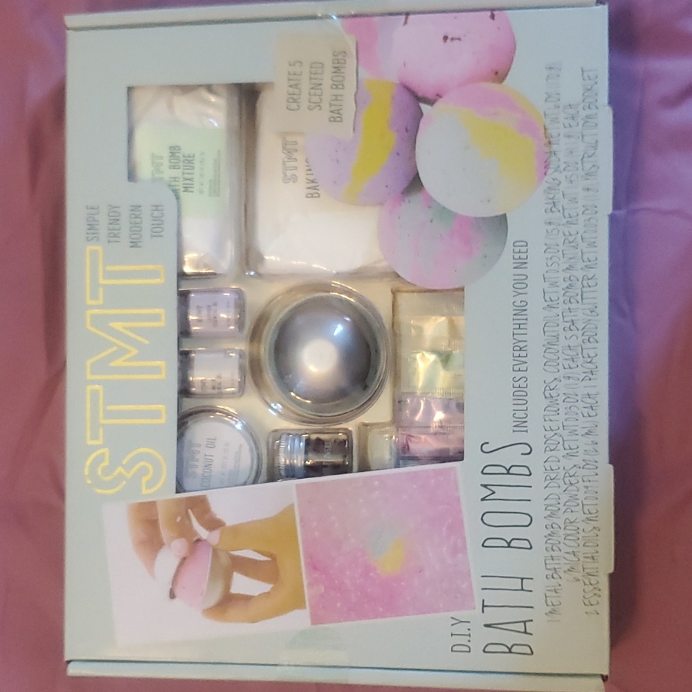 DIY Bath Bomb Kit BNIB